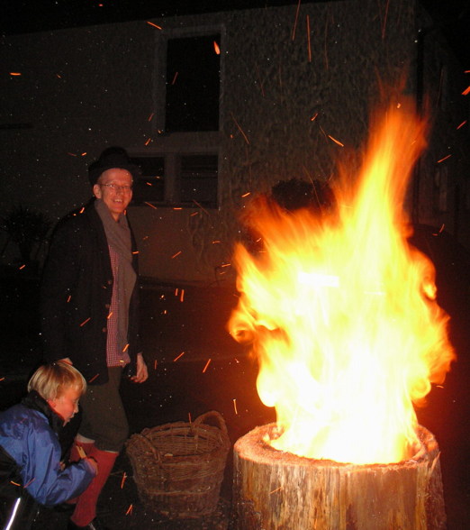 Wer will mit dem Feuer spielen ? - 