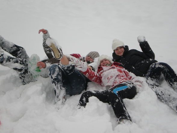 We love Snow !!! - 