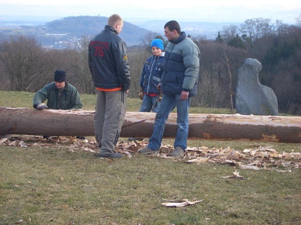 Maibaum schälen - 