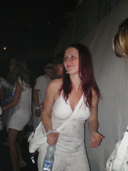 Sensation White Prag 2008 - 