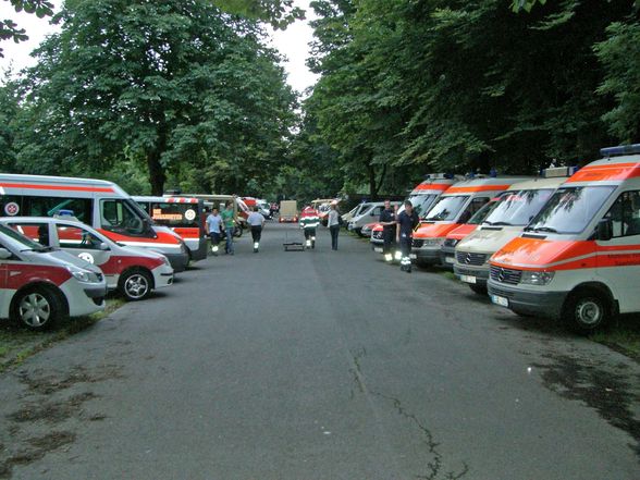 Ambulanzdienst LOVE PARADE Dortmund 2008 - 