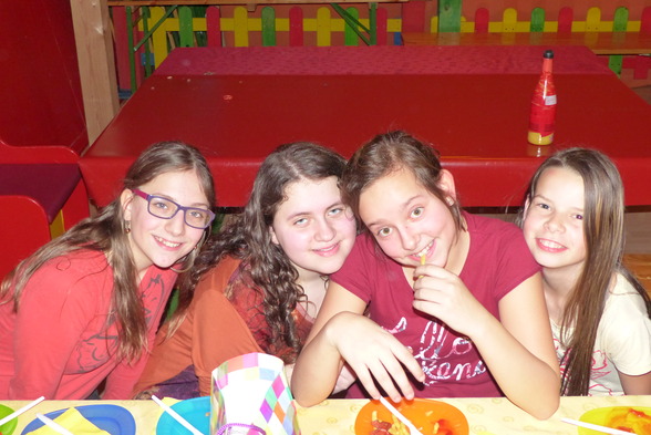 Jenny 14. Geburtstag Party Tagaluba - 