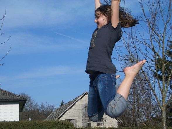 ~~tRampoLin sPriNgeN~~ :) - 