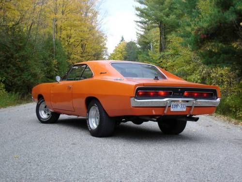 Dodge Charger Traumauto            2von2 - 