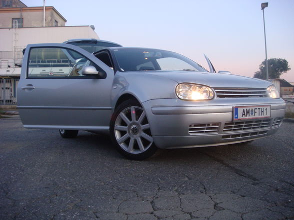 GOLF 4 - 