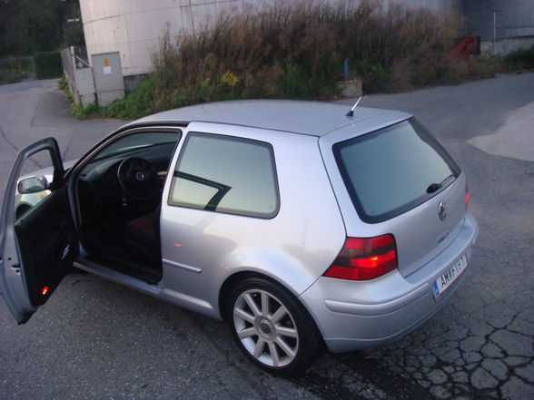 GOLF 4 - 