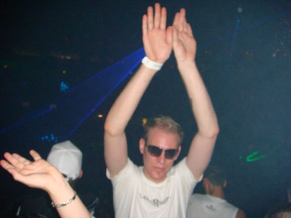 SENSATION-WHITE@PRAG 2008 - 