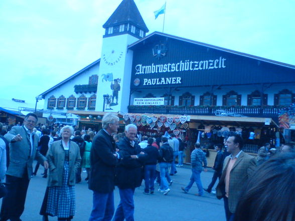 OKTOBERFEST !!! - 