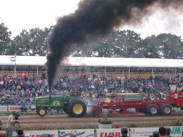 Tractor Pulling - 