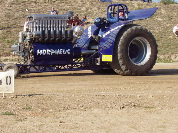 Tractor Pulling - 