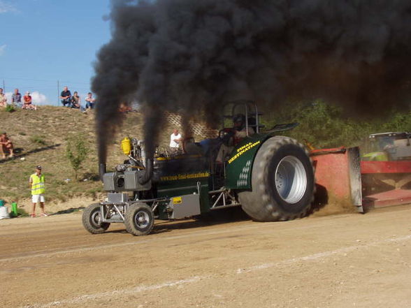 Tractor Pulling - 