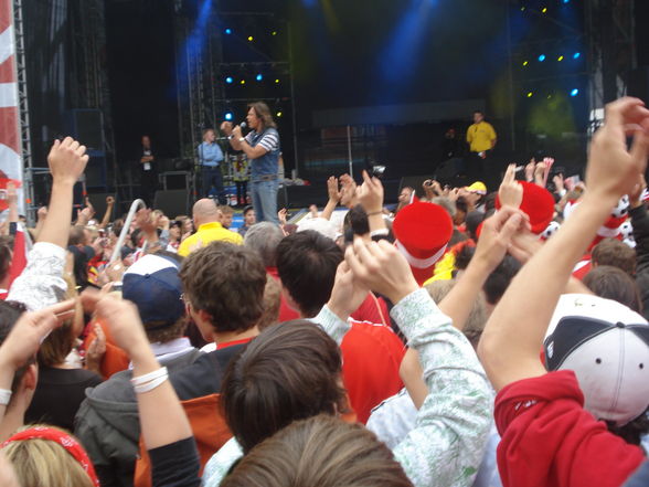 16. Juni - Jürgen Drews VS Landhausplatz - 