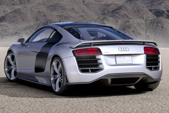 Audi R 8 - 