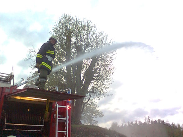 Feuerwehrübung Koglerhof 18.04.09 - 