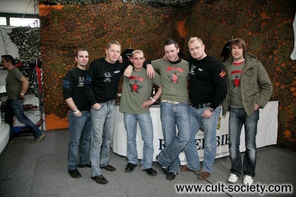 Red Devils - 