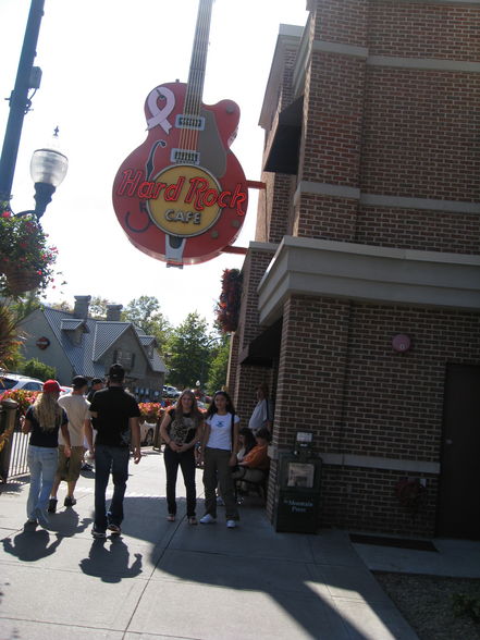 Hard Rock Cafe - Rock rules :) - 