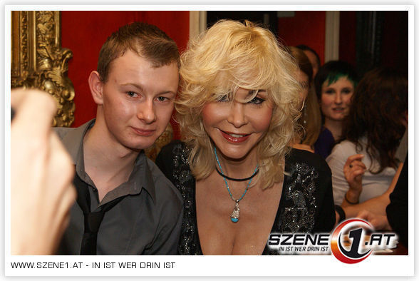 DOLLY BUSTER und ICH im A1 !! - 