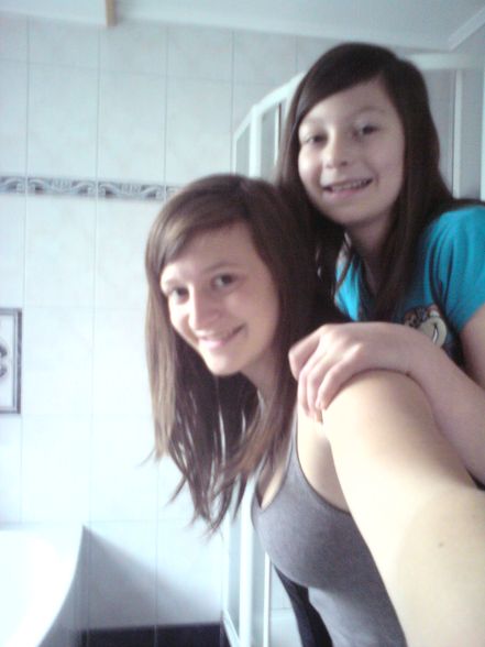 Moi Sis & I.  - 