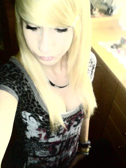 blond. *-* - 