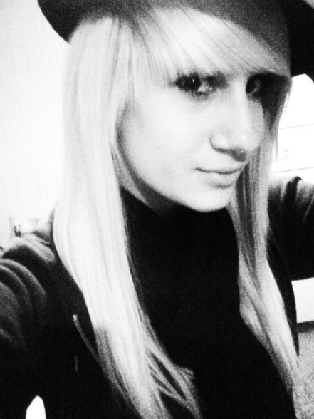 blond. *-* - 