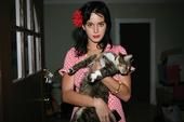 KATY PERRYandSHEEPWORLD - 