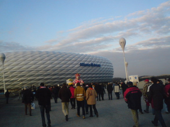 FC Bayern vs. FC Aberdeen - 