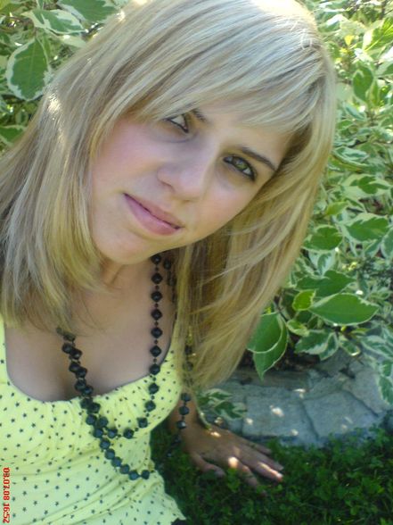 BlOnDi - 