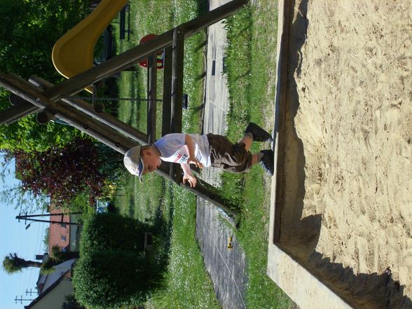 Am Spielplatz - 