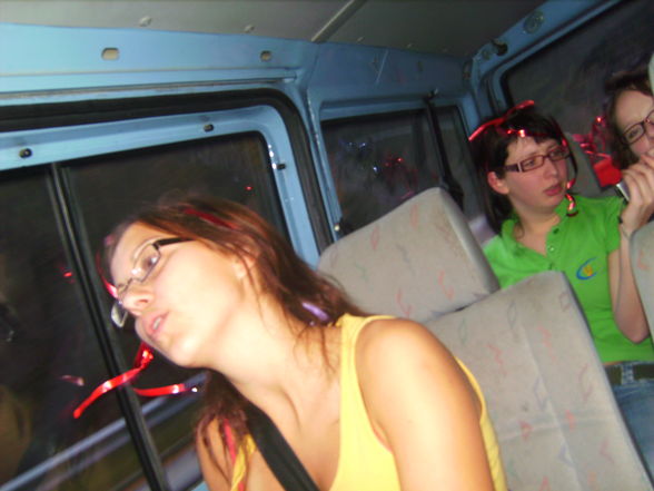 ***PaRtYBuS*** - 