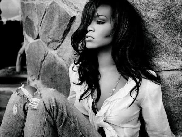 Rihanna - 