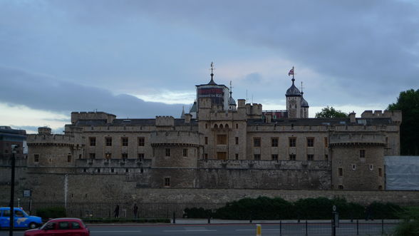 Tower Bridge and Tower of London - 