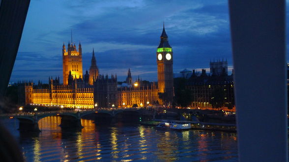 Big Ben and Houses of Parliament - 