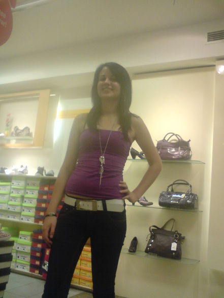 Shoppen mit meine Haseen in Liinz =)) - 