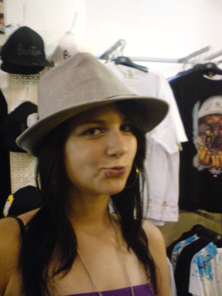 Shoppen mit meine Haseen in Liinz =)) - 