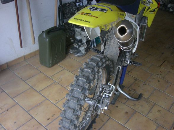 Motocross, Moped- es geht um ois ba uns - 