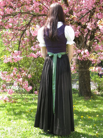 Dirndl fotos xD x3 x3 - 