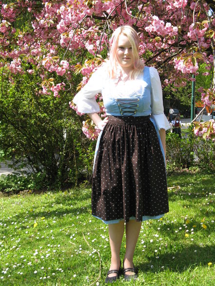 Dirndl fotos xD x3 x3 - 