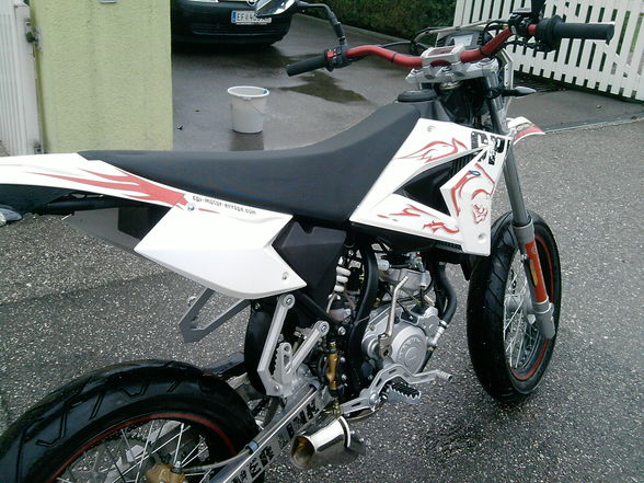 Moped - 