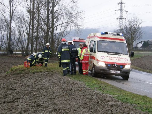 Fahrzeugbergung nach Überschlag - 