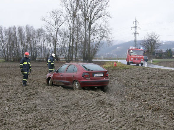 Fahrzeugbergung nach Überschlag - 