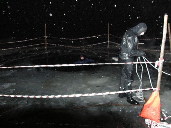 Eisrettung am Badesee Feldkirchen - 