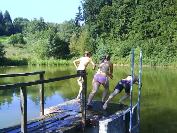 extremst geil mit vroni am teich  - 