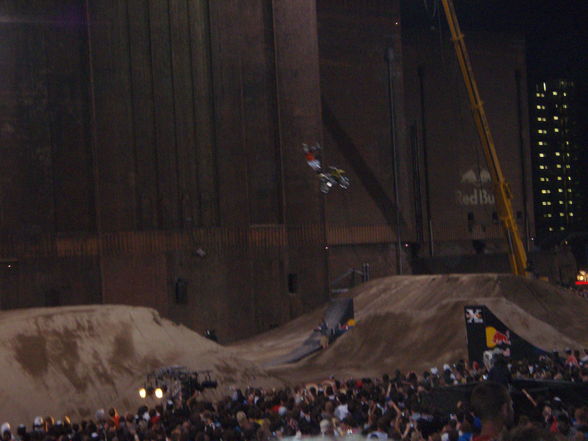 red bull X-fihgters (london) - 