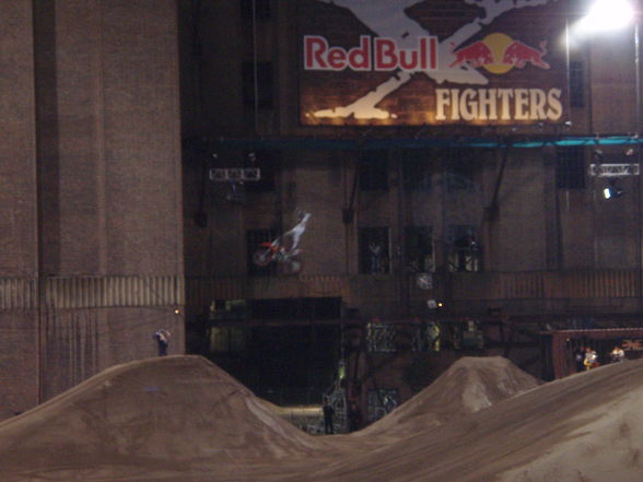 red bull X-fihgters (london) - 