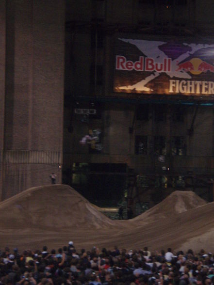 red bull X-fihgters (london) - 