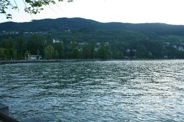 Mondsee  Mai 2009 auch vom Balkon aus - 