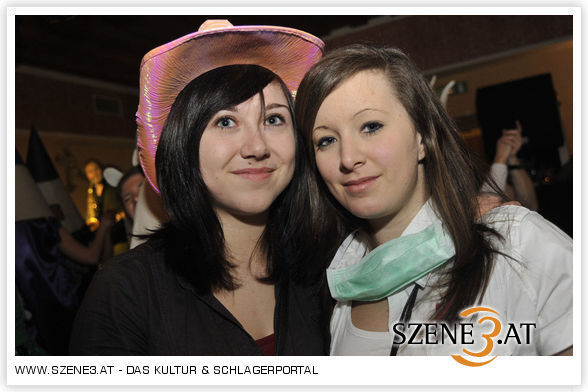 >>FETZNBALL - 