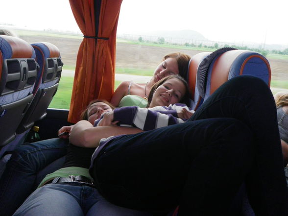izooLa. :) - 