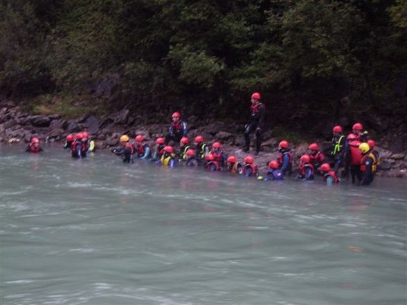 Fließwasser Rettungsschwimmer Ausbildung - 