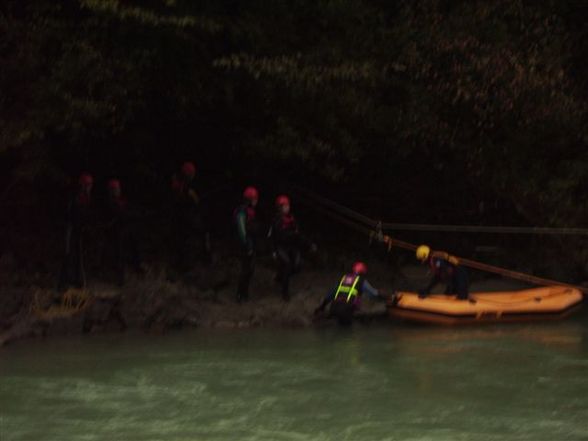 Fließwasser Rettungsschwimmer Ausbildung - 